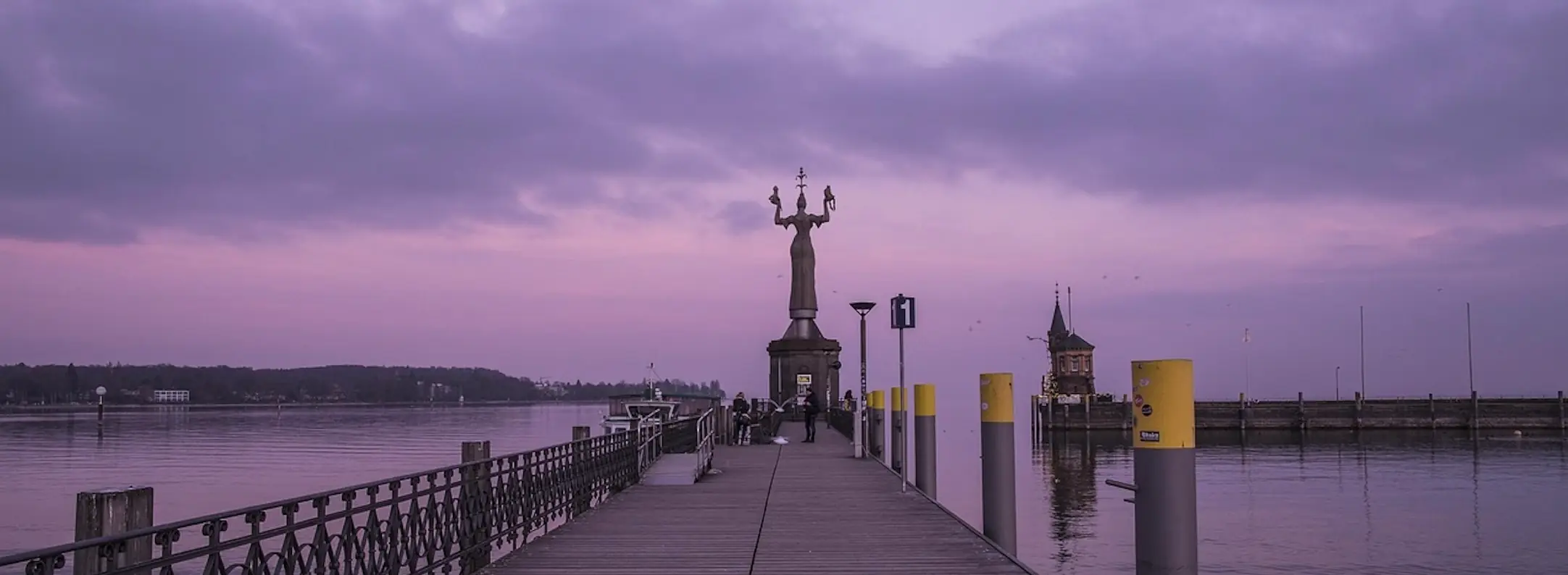 Abendstimmung am Hafen von Konstanz – Symbolbild für Webdesign Konstanz & Webseiten erstellen lassen